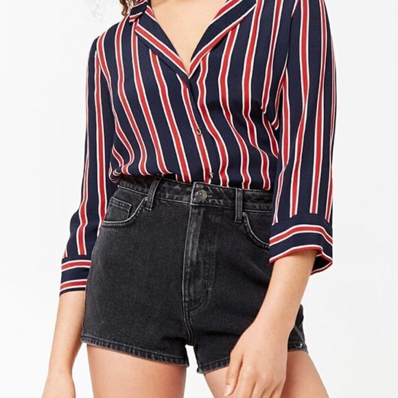 Forever 21 High Rise Mom Denim Shorts Black - Picture 1 of 7